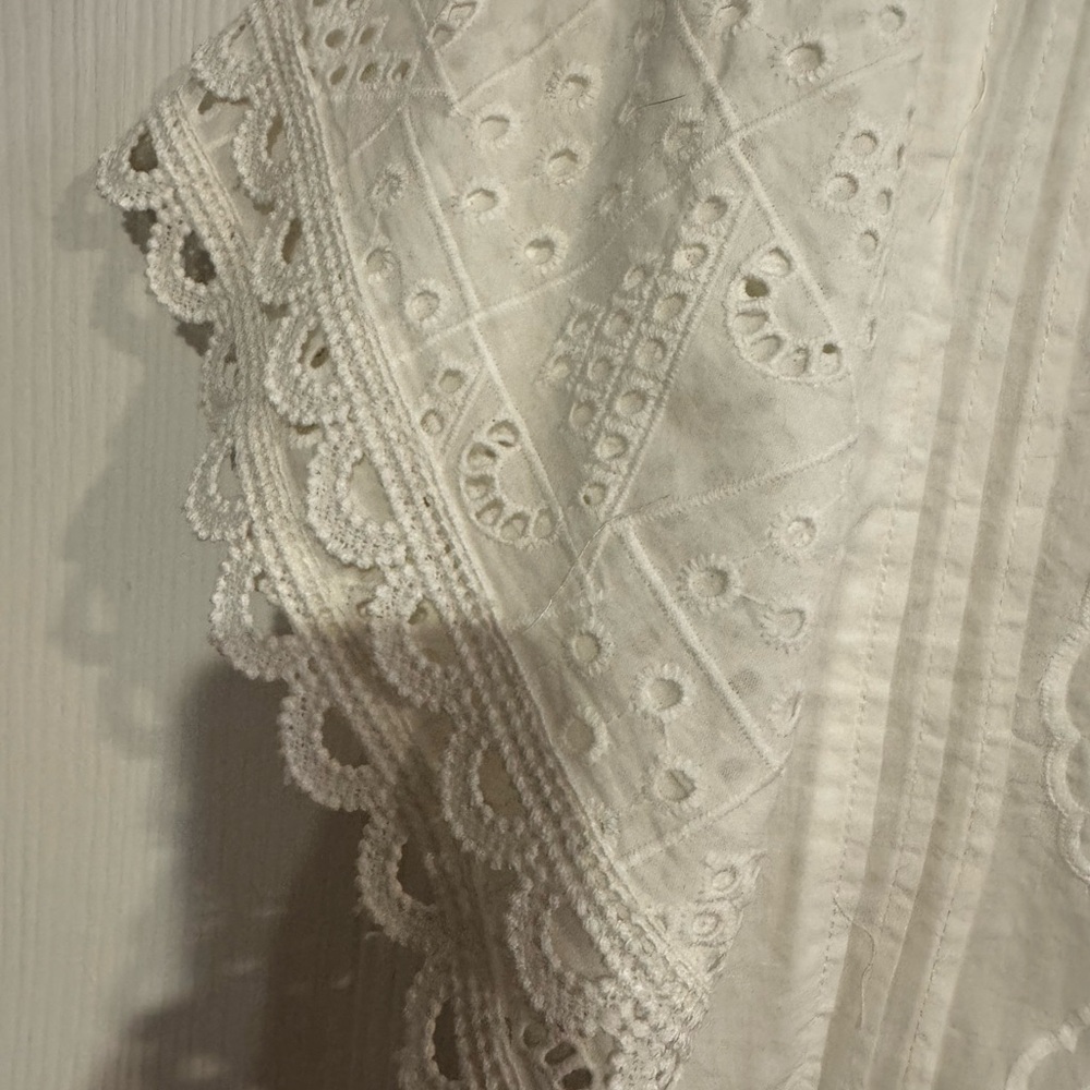 Anthropologie Ever That Girl Flutter Sleeve Eyelet Tunic - Picture 11 of 15